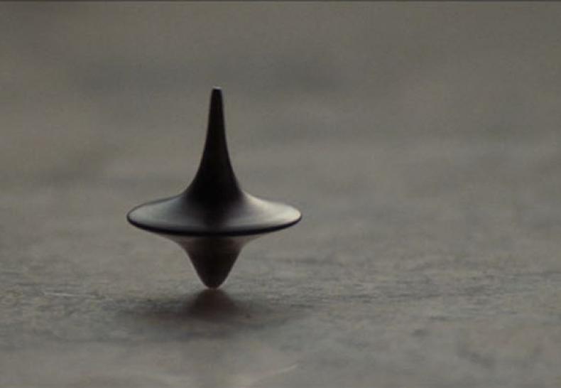 Kreisel aus INCEPTION, R: Christopher Nolan, USA/UK 2010