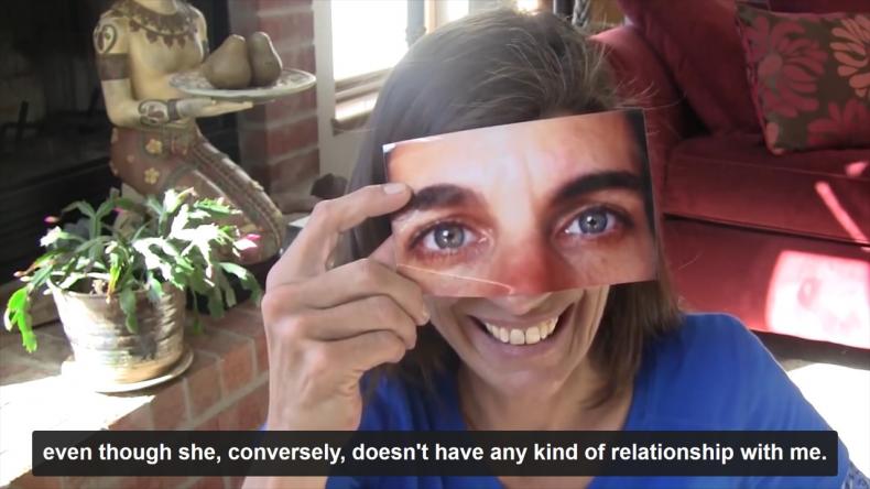 WATCHING THE PAIN OF OTHERS, R: Chloé Galibert-Laîné, F 2019, Sehen und (Nicht-)Gesehen-Werden als einseitige Interaktion