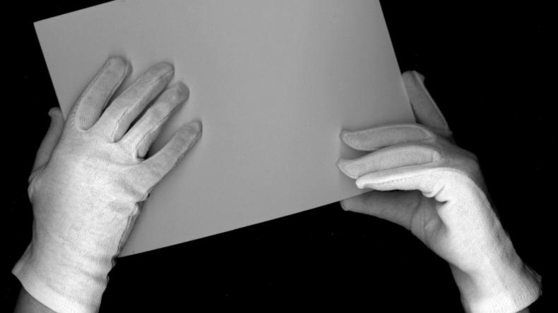 THE HOST, R: Miranda Pennell, UK 2015